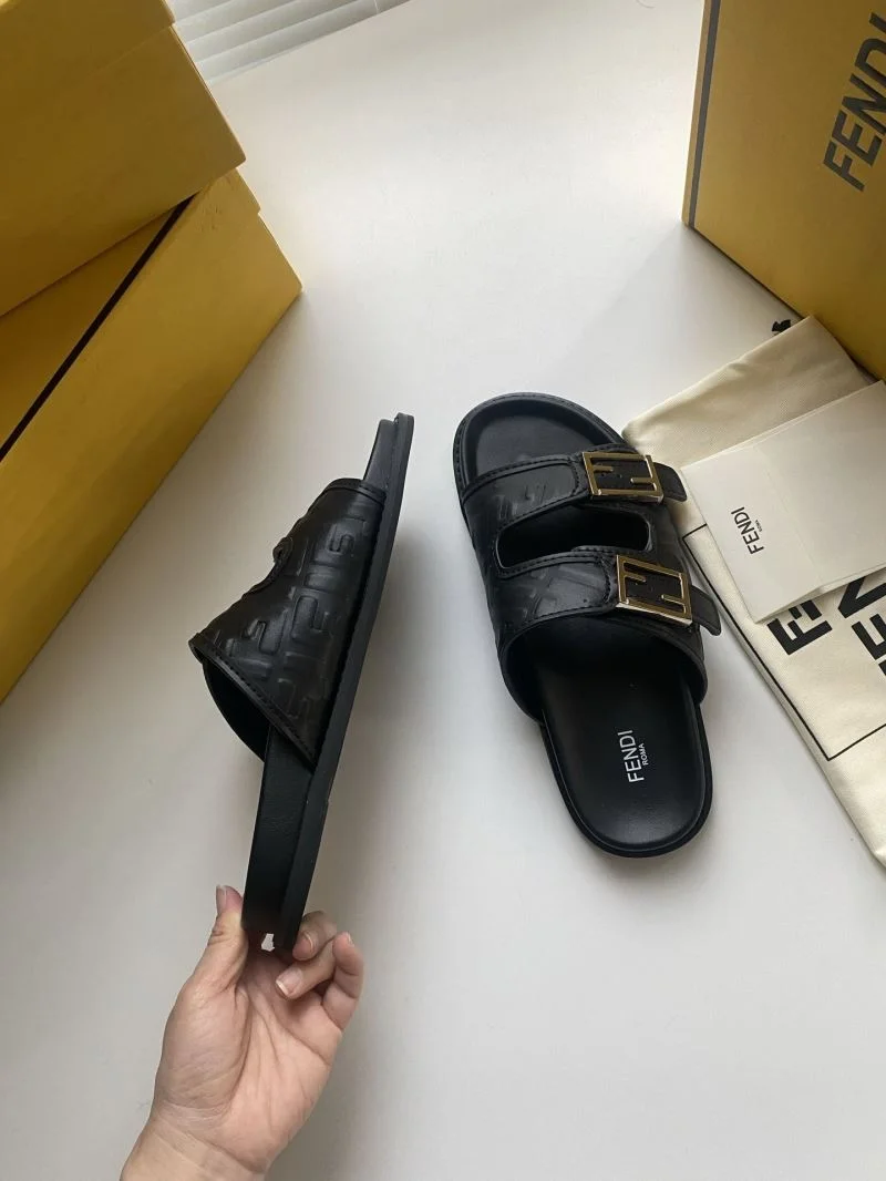 Comfortable Fendi Slippers 23597