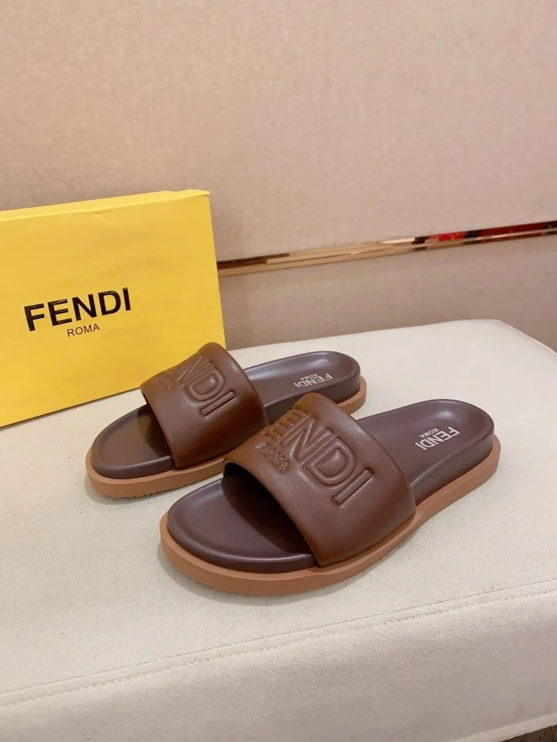 Casual Fendi Slippers 23579