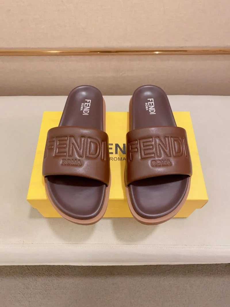 Casual Fendi Slippers 23579