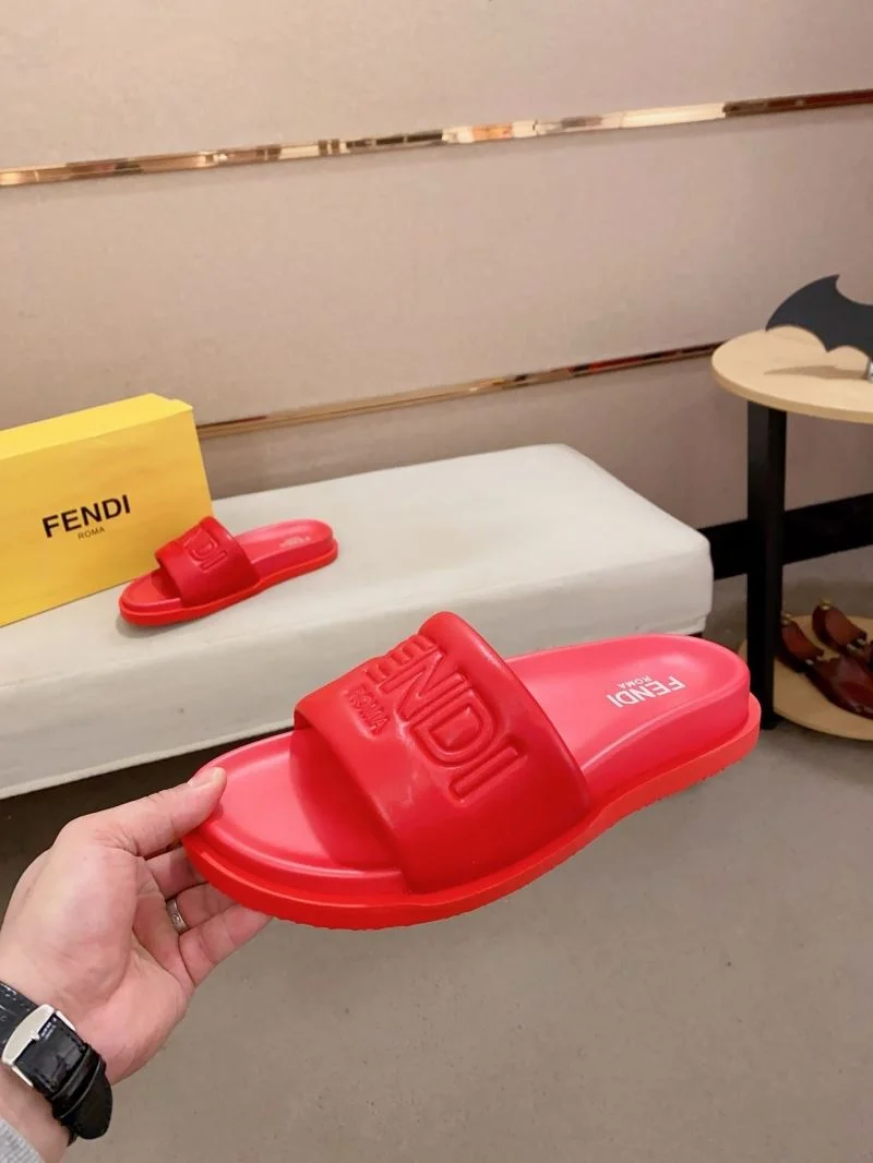 Supportive Fendi Slippers 23565
