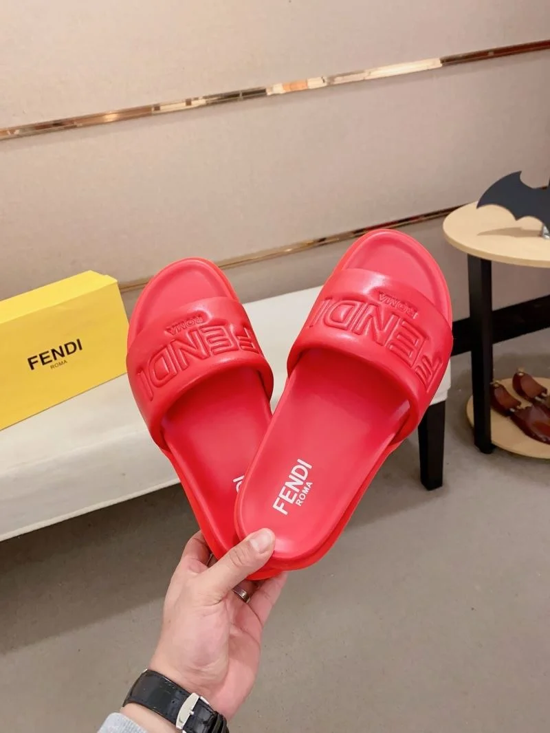 Supportive Fendi Slippers 23565