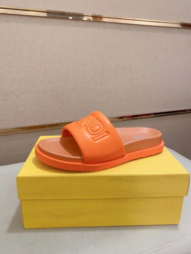 Durable Fendi Slippers 23563