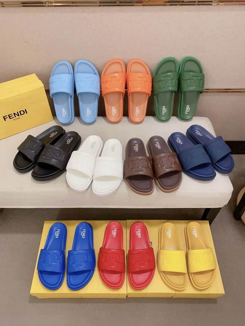 Fendi Slippers Lightweight 23561