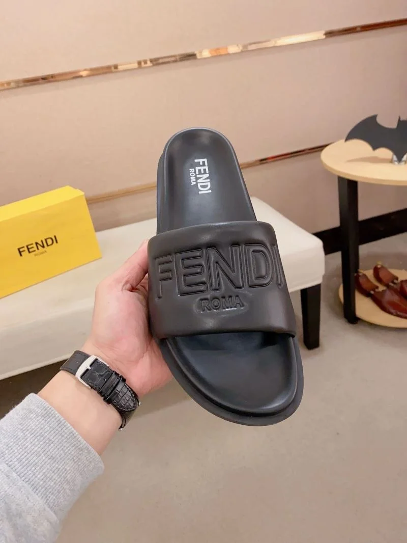 Fendi Slippers Lightweight 23561