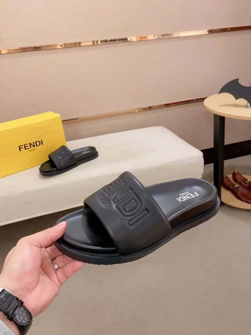 Fendi Slippers Lightweight 23561