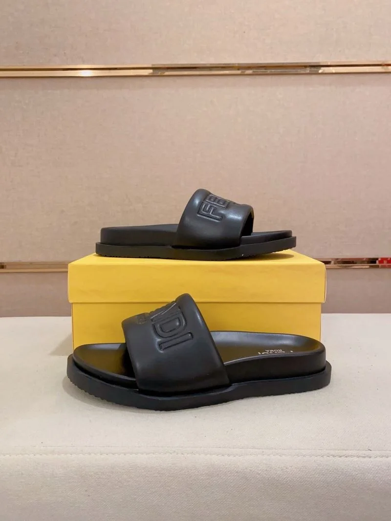 Fendi Slippers Lightweight 23561