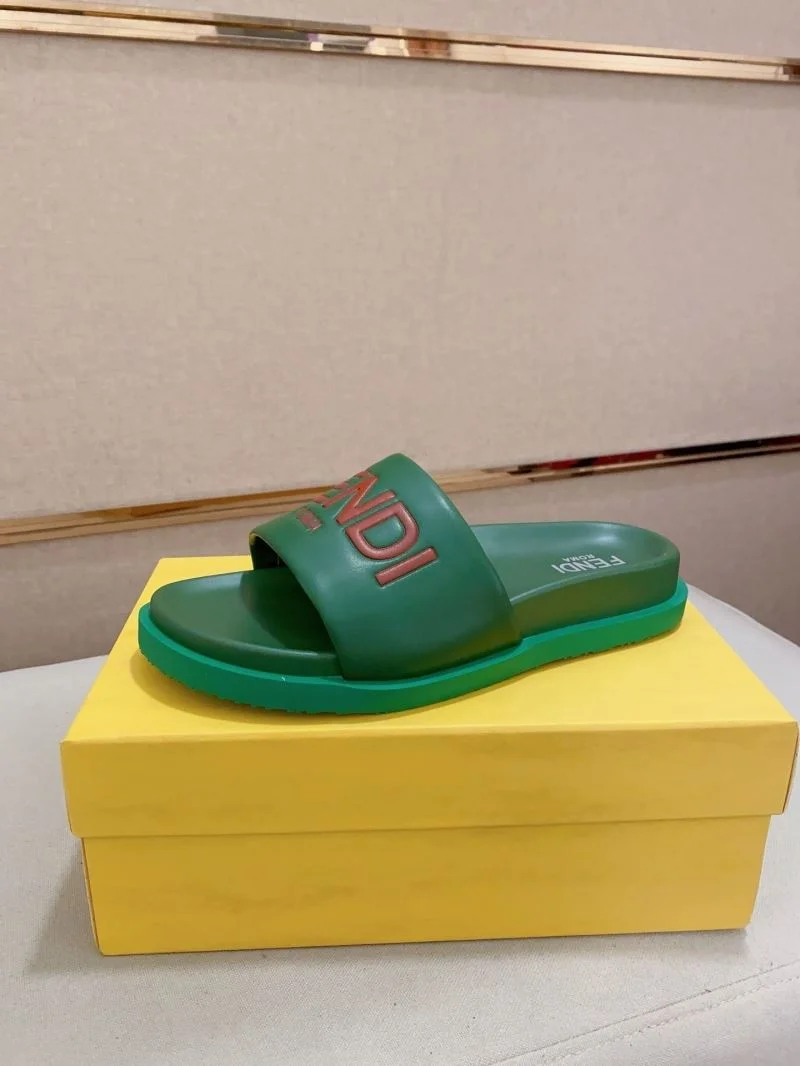 Fendi Slippers FashionForward 23554