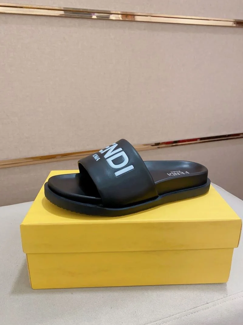Fendi Slippers FreshLook 23560