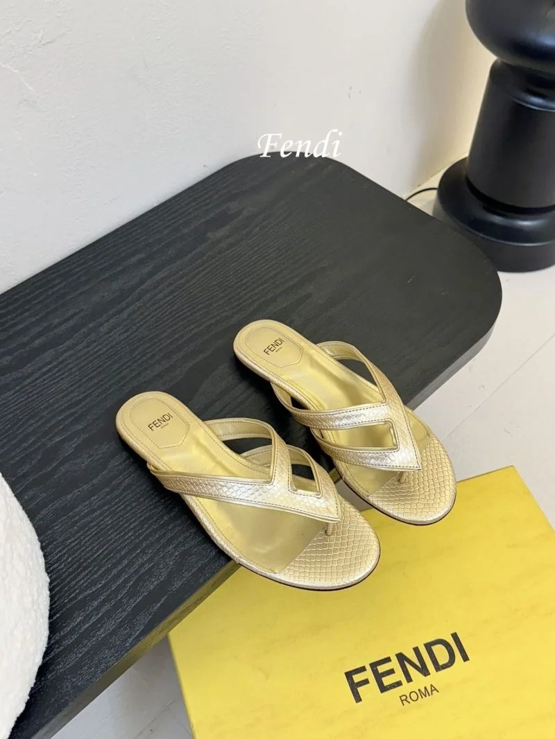 Modern Fendi Slippers 23717