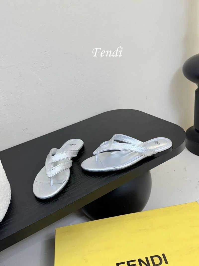 Fendi Slippers Vibrant 23743
