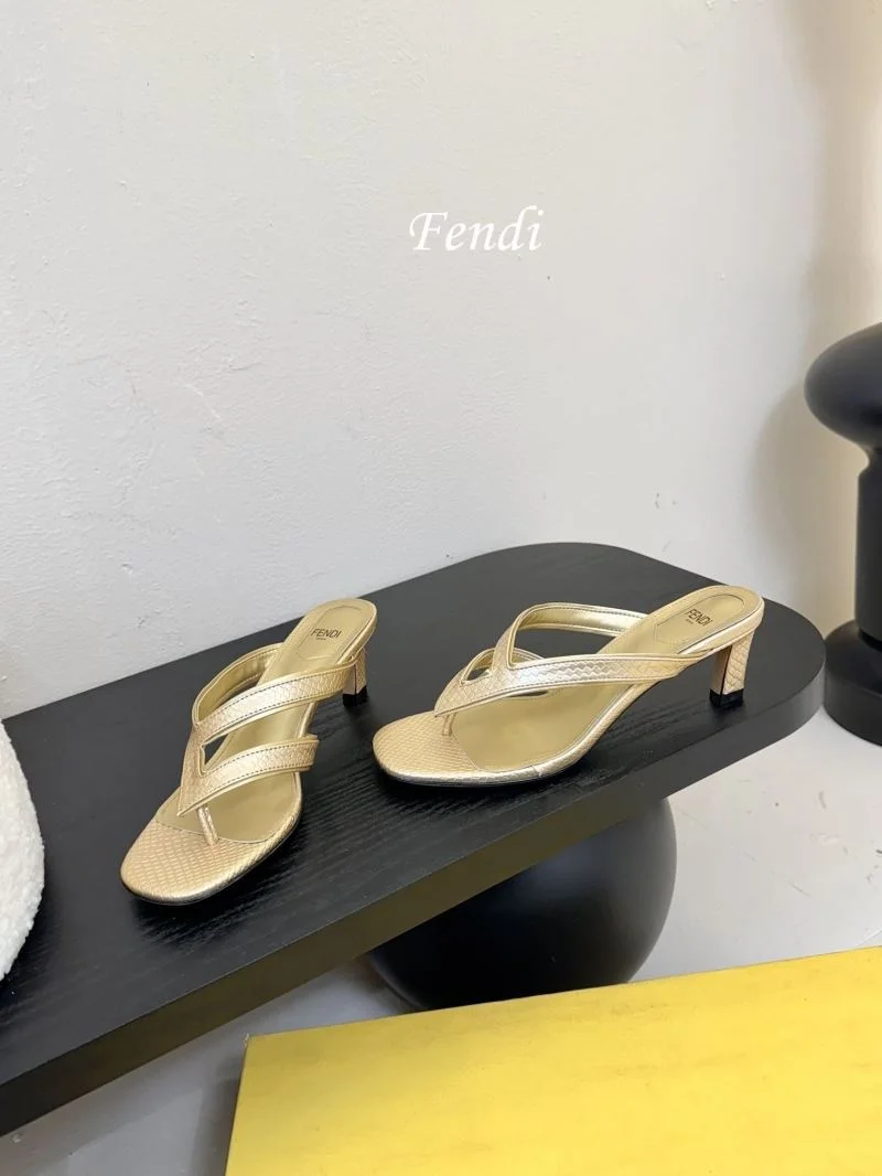 Fendi Slippers Snug 23727