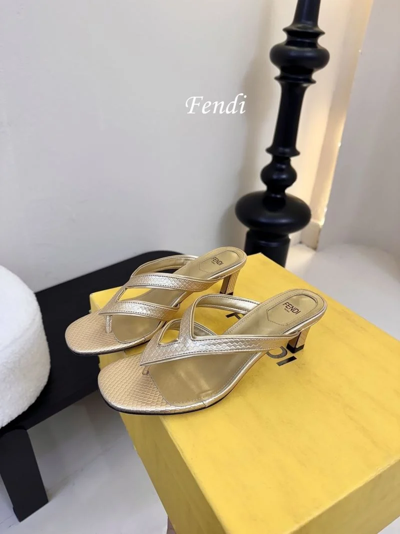 Fendi Slippers Snug 23727