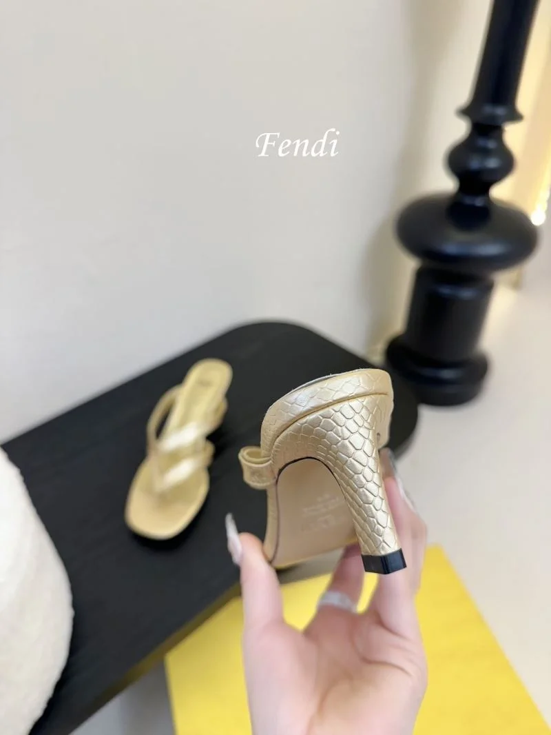 Fendi Slippers Snug 23727