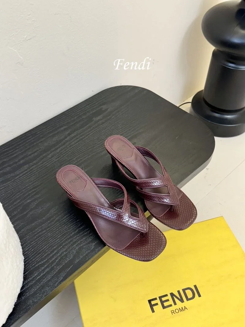Fendi Slippers Effortless 23724