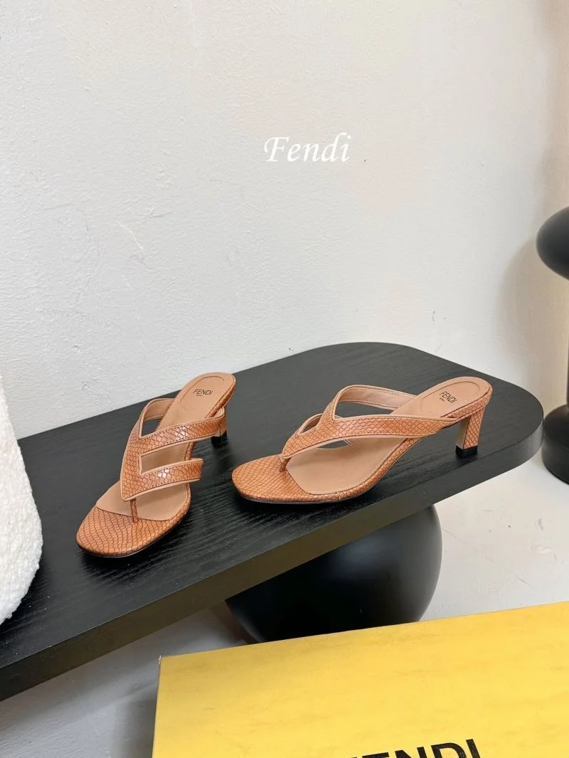 Fendi Slippers Durable 23719