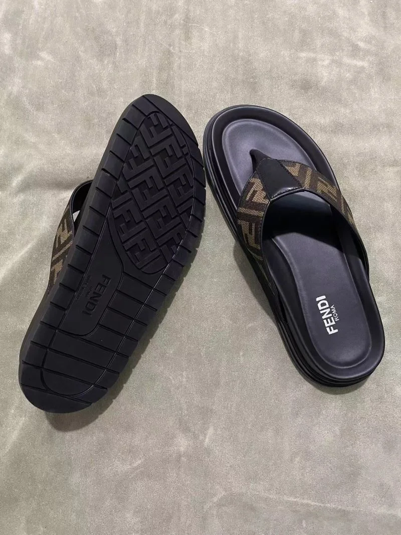 NewStyle Fendi Slippers 23284