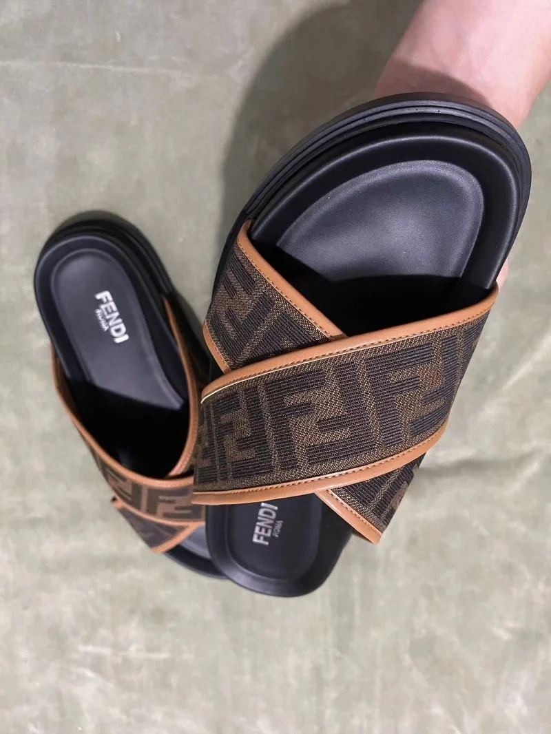 Fendi Slippers UrbanStyle 23278