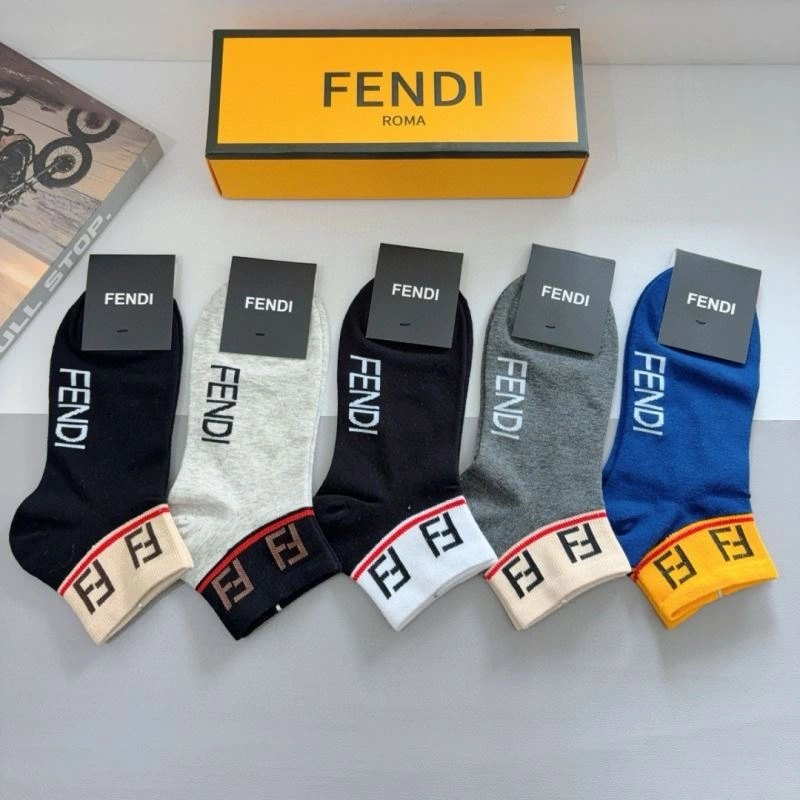 Versatile Fendi Socks 273109