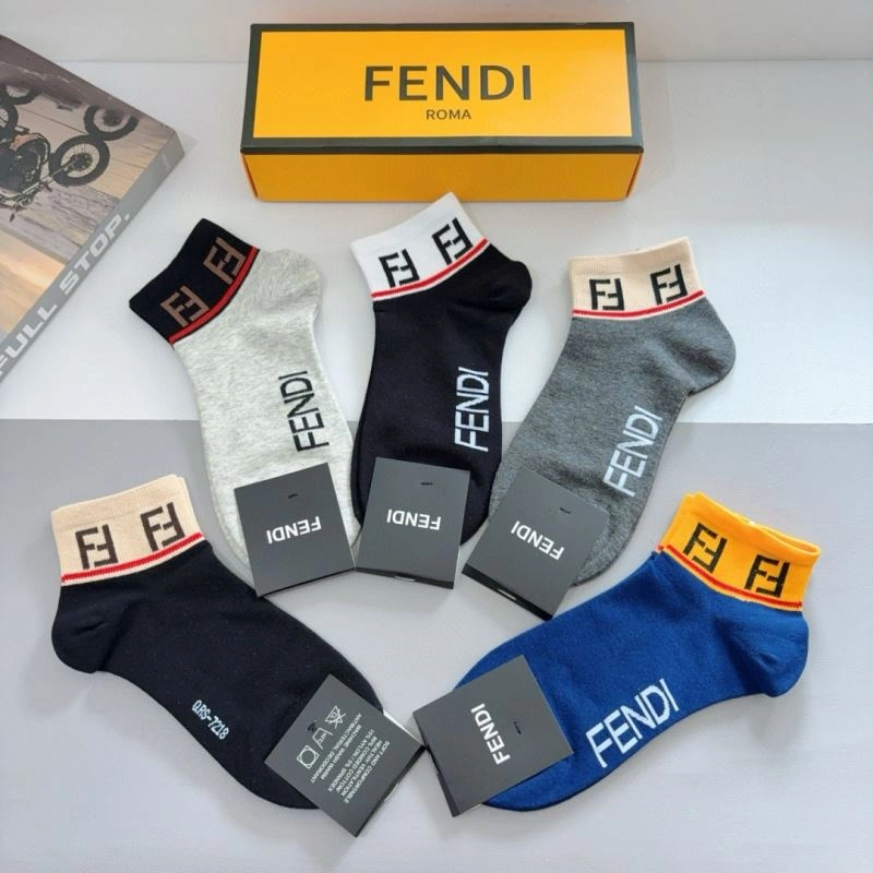 Versatile Fendi Socks 273109