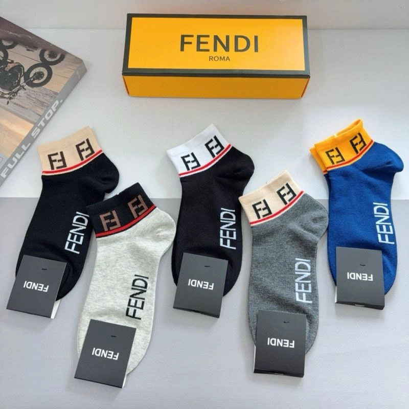 Versatile Fendi Socks 273109