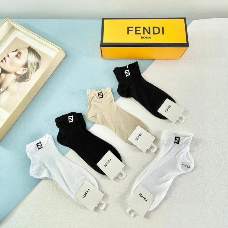 Fendi Socks Sleek 273790