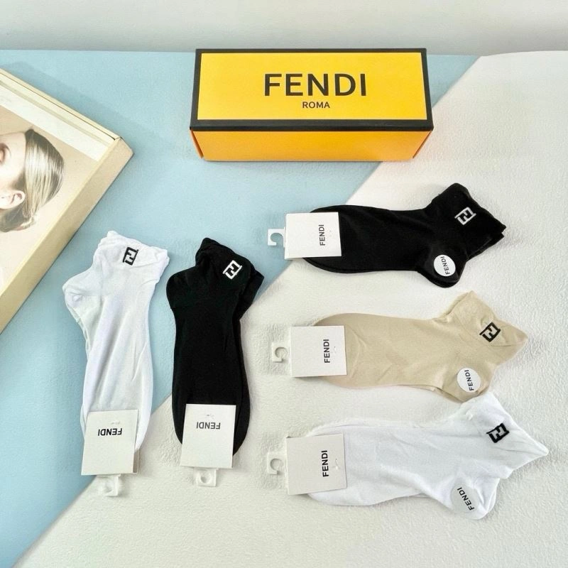 Fendi Socks Sleek 273790