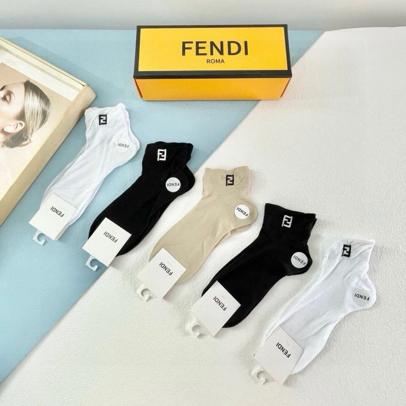 Fendi Socks Sleek 273790