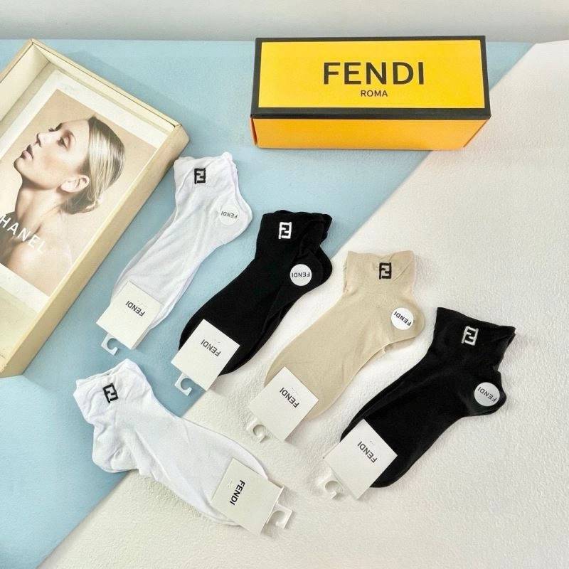 Fendi Socks Sleek 273790