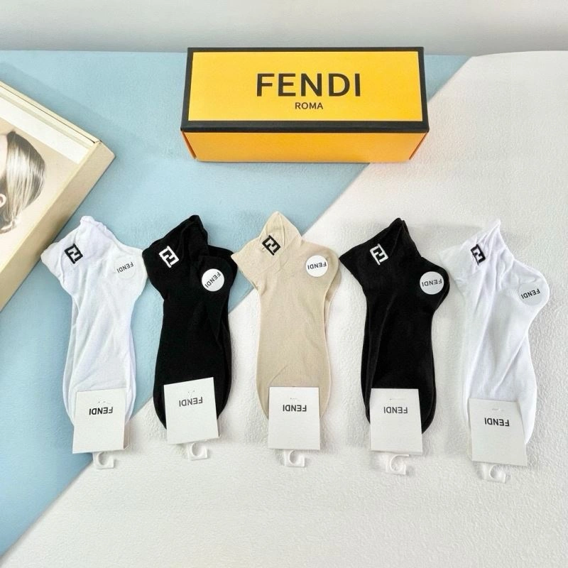 Fendi Socks Sleek 273790
