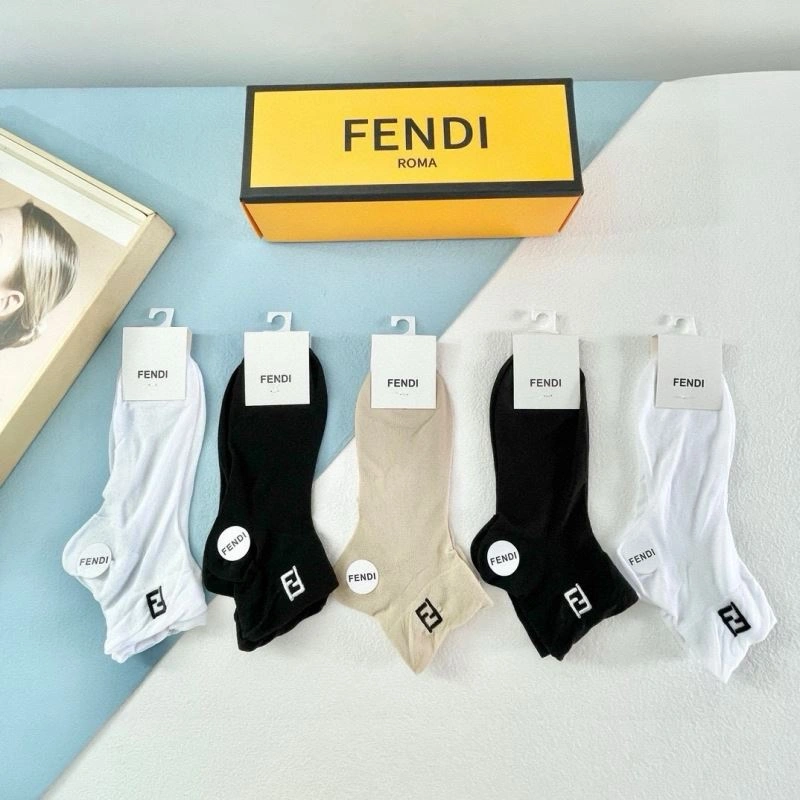 Fendi Socks Sleek 273790