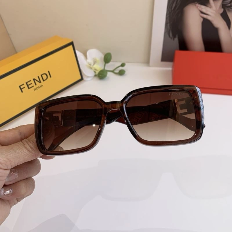 Fendi Sunglasses Stretchable 279250