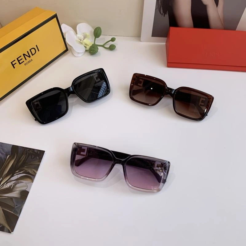 Fendi Sunglasses Stretchable 279250