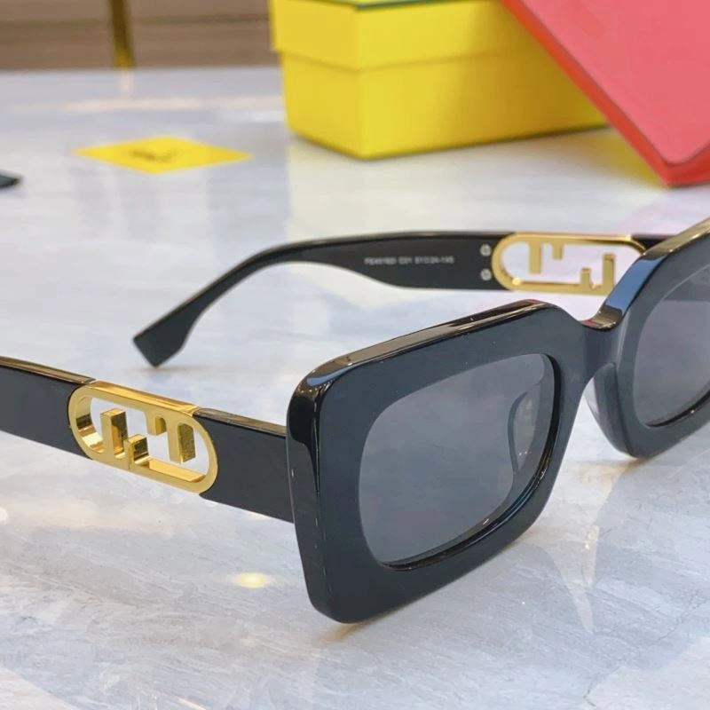 Modern Fendi Sunglasses 279265