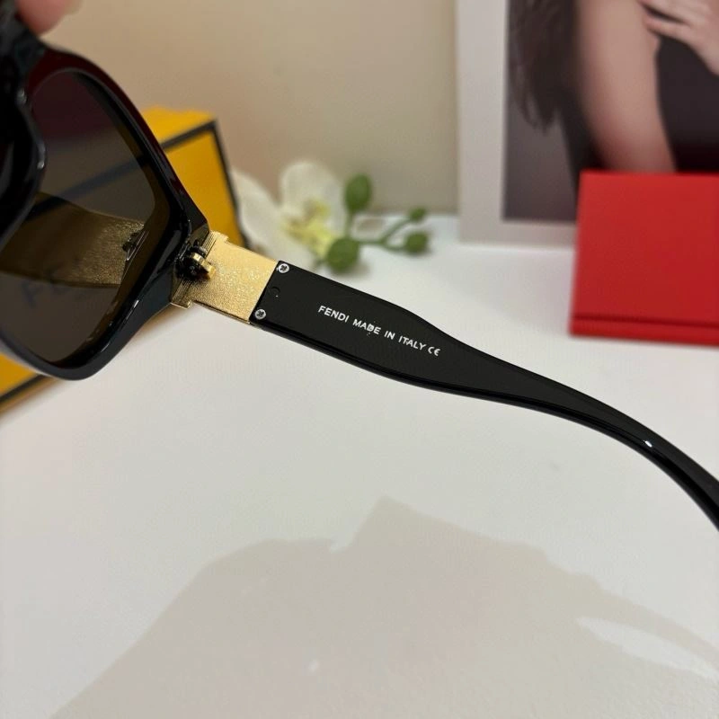 Fendi Sunglasses WrinkleFree 279238