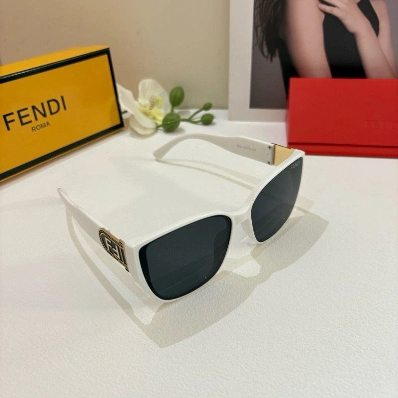 Fendi Sunglasses Resilient 279239