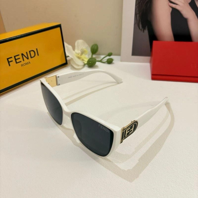 Fendi Sunglasses Resilient 279239