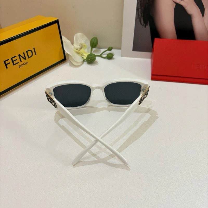Fendi Sunglasses Resilient 279239