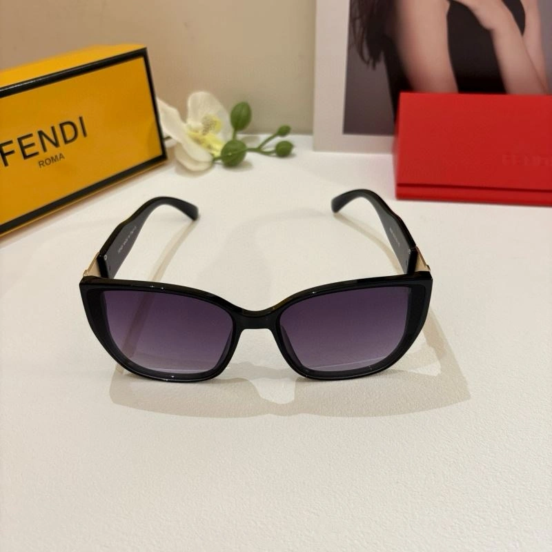 Refined Fendi Sunglasses 279254