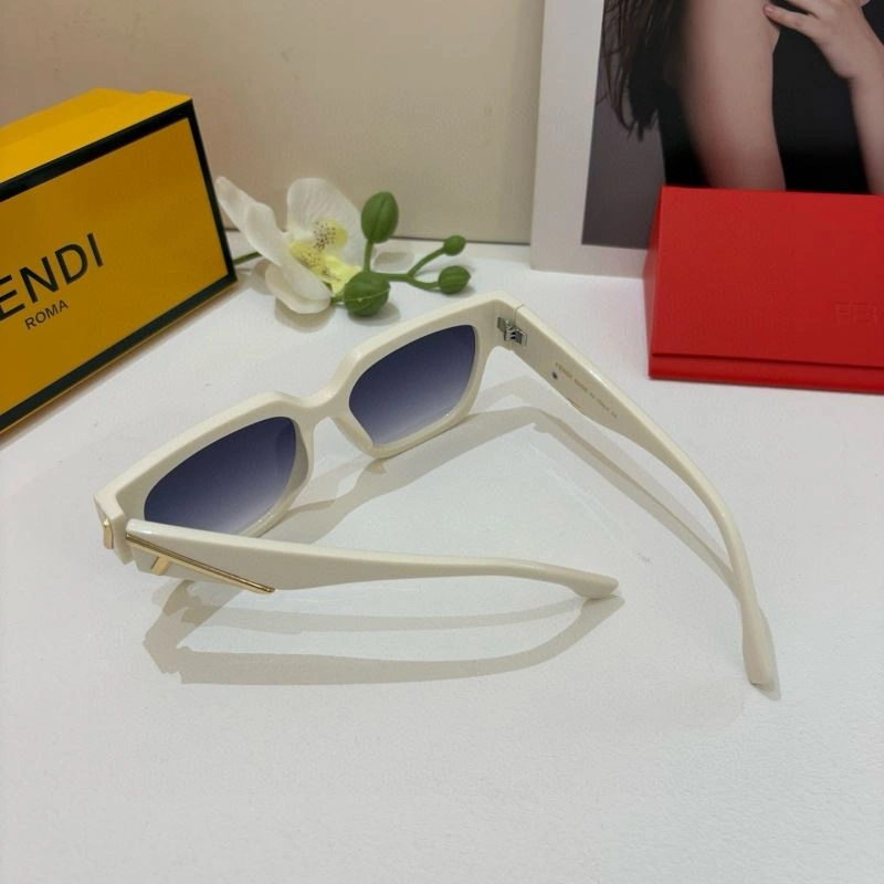 Classic Fendi Sunglasses 279234