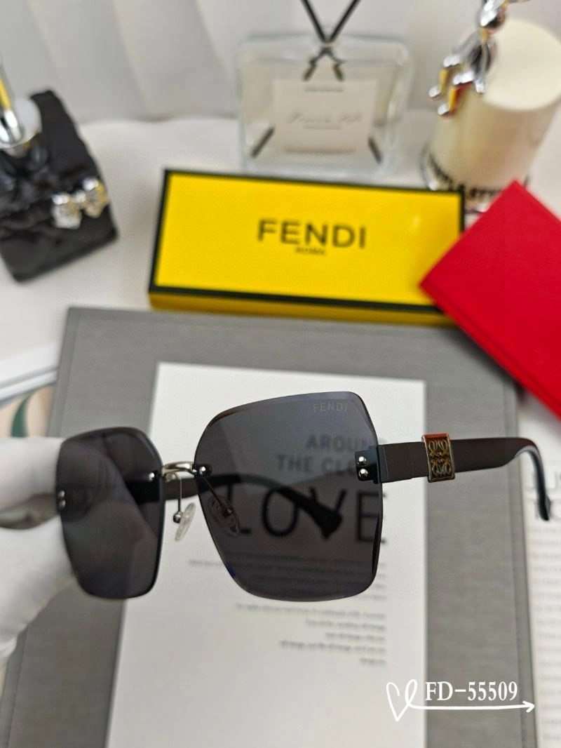 Functional Fendi Sunglasses 279226
