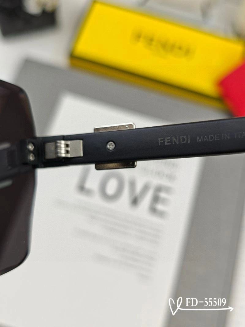 Functional Fendi Sunglasses 279226
