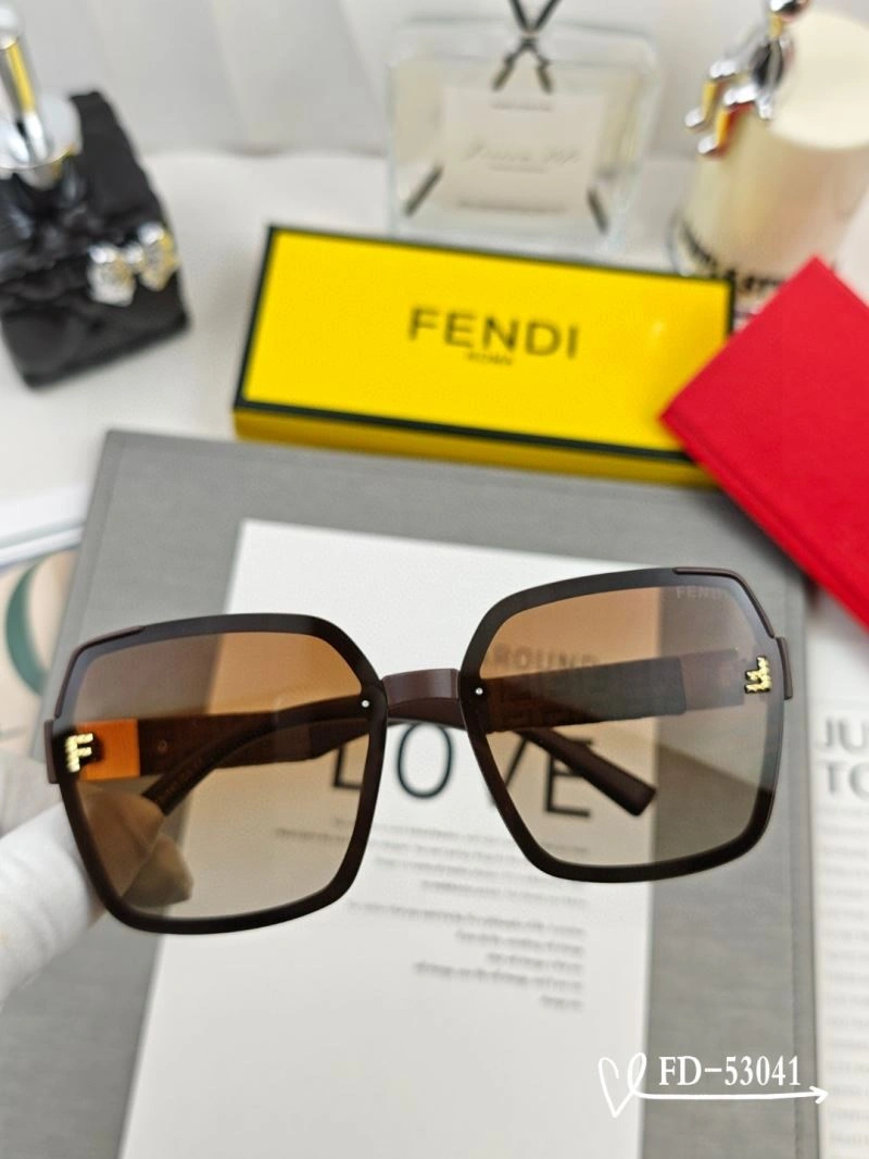 Fendi Sunglasses Supportive 279221