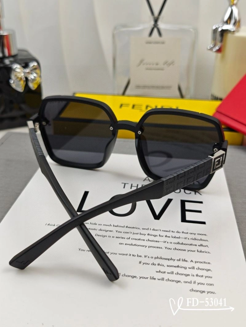Fendi Sunglasses Supportive 279221