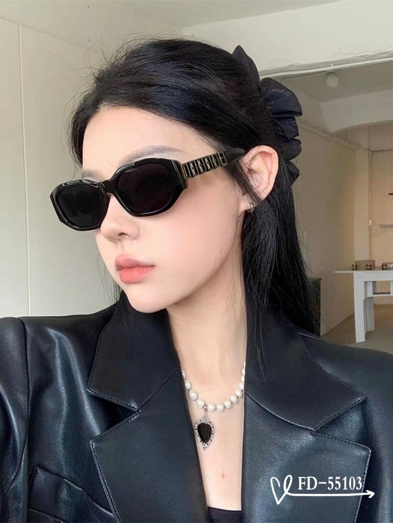 Fendi Sunglasses EasyMatch 279222