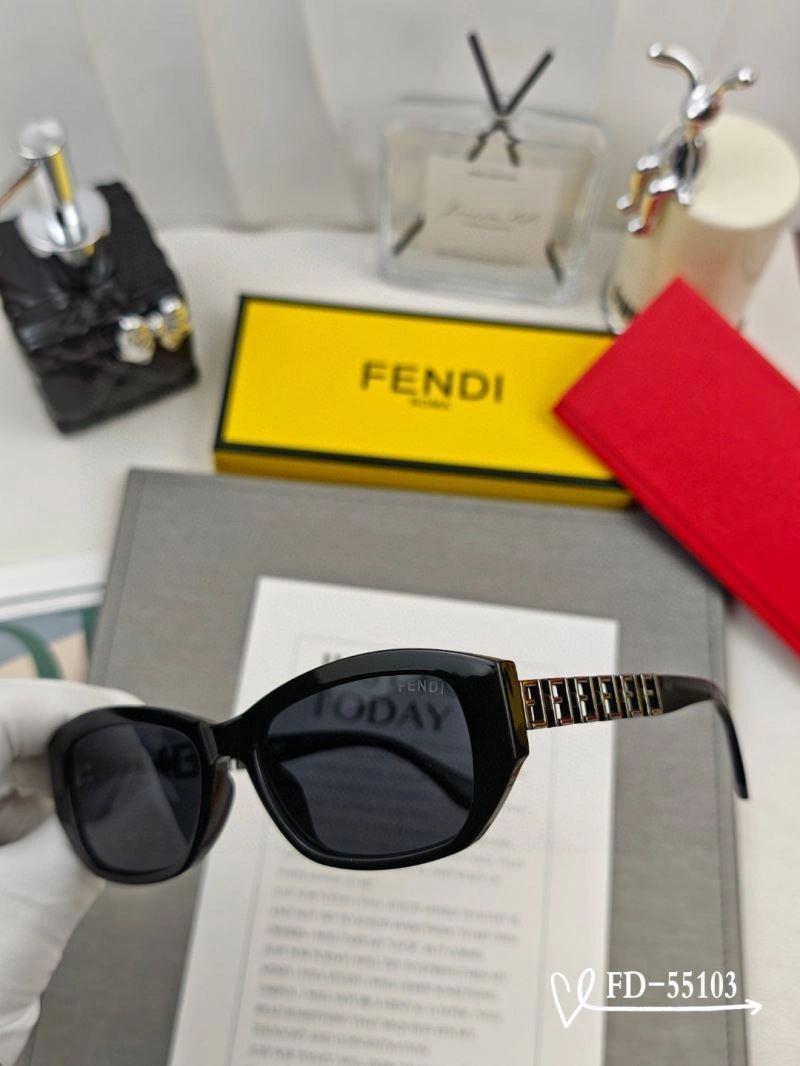 Fendi Sunglasses EasyMatch 279222
