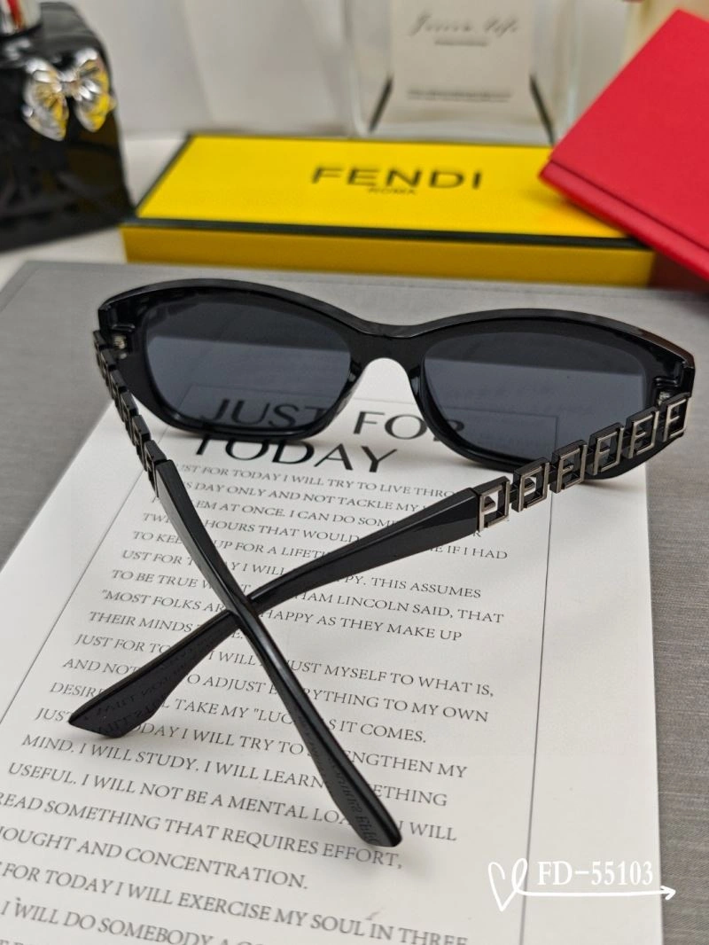 Fendi Sunglasses EasyMatch 279222
