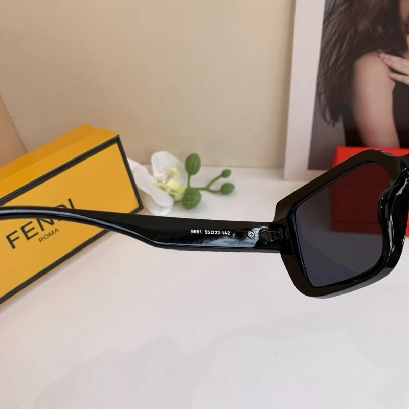 Fendi Sunglasses OnTrend 279208