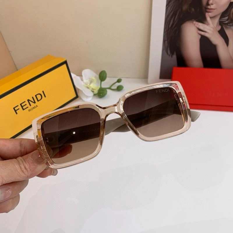 Fendi Sunglasses Modern 279204