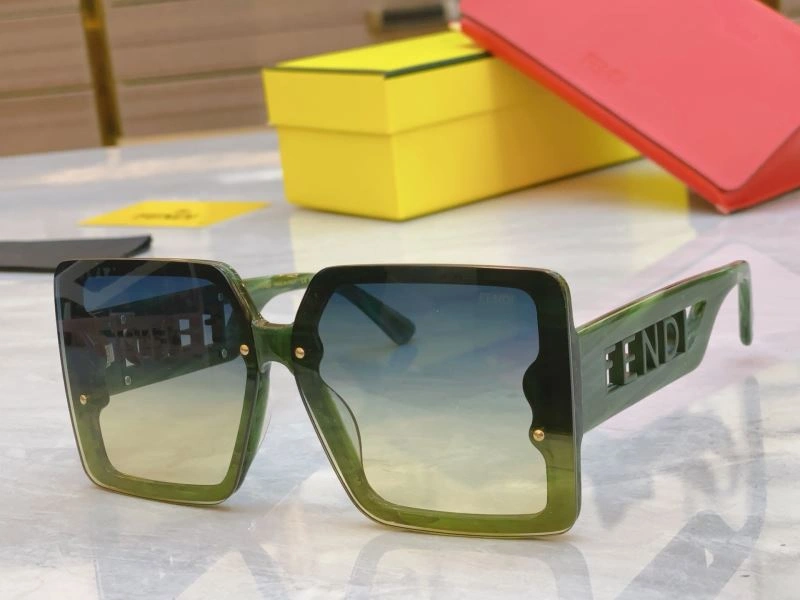 EyeCatching Fendi Sunglasses 279223