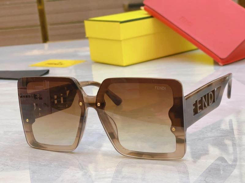EyeCatching Fendi Sunglasses 279223